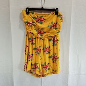 Justify Hawaiian Print Strapless Romper Size Large